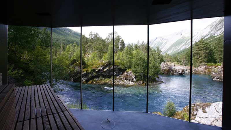 https://www.mandaley.fr/wp-content//juvet-hotel-vue-riviere.jpg