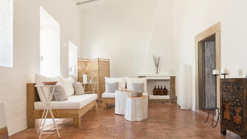 https://www.mandaley.fr/wp-content//2019/02/farmhouse-algarve.jpg